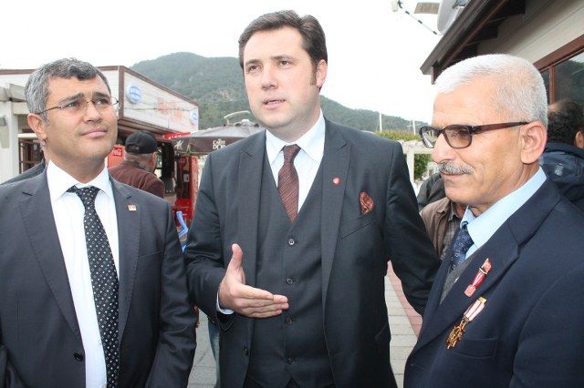 �st�nda�dan �ehitler Derne�i�ne Ziyaret