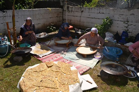 Fethiye'de Bahar Kermesleri Devam Ediyor