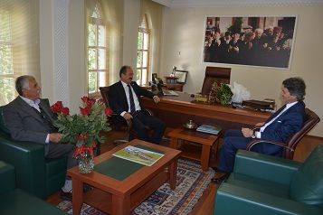 Saatc�, M�ft� Kad�o�lu�nu Makam�nda Ziyaret Etti