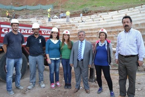 Tiyatro nmzdeki Yl Hizmete Girecek