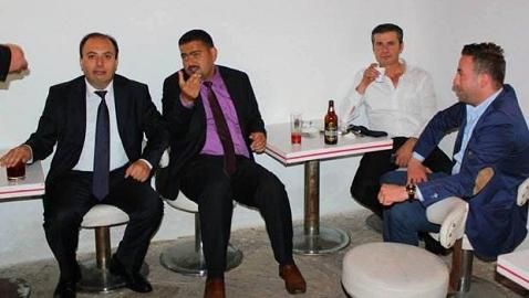 Ak Parti�de Alkol Krizi