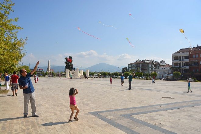 Fethiyede Gkyz Uurtmalarla enlendi