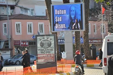 Belediye Bar Mano Ve Abdi pekiyi Unutmad