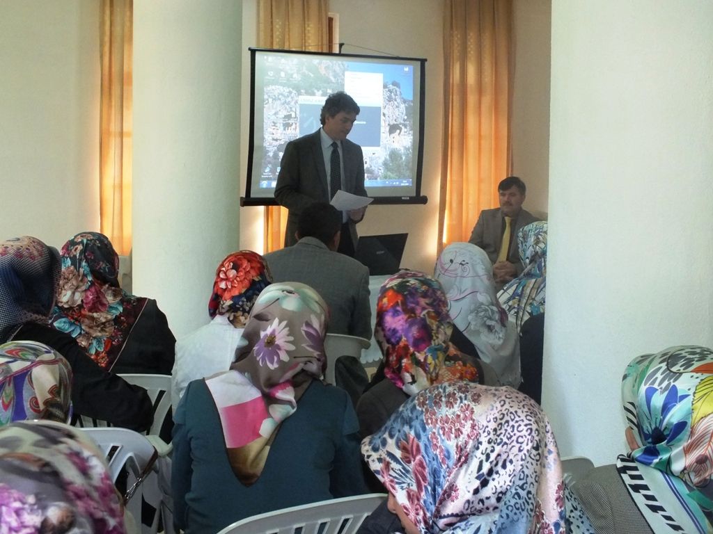 Kur'an Kursu reticilerine Seminer Dzenlendi