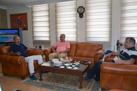 �mit �zda�dan Ba�kan Saatc��ya Ziyaret